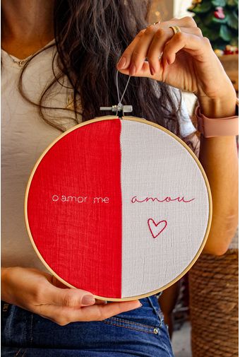 Bastidor Bordado O Amor Me Amou Mimo Galeria -4-